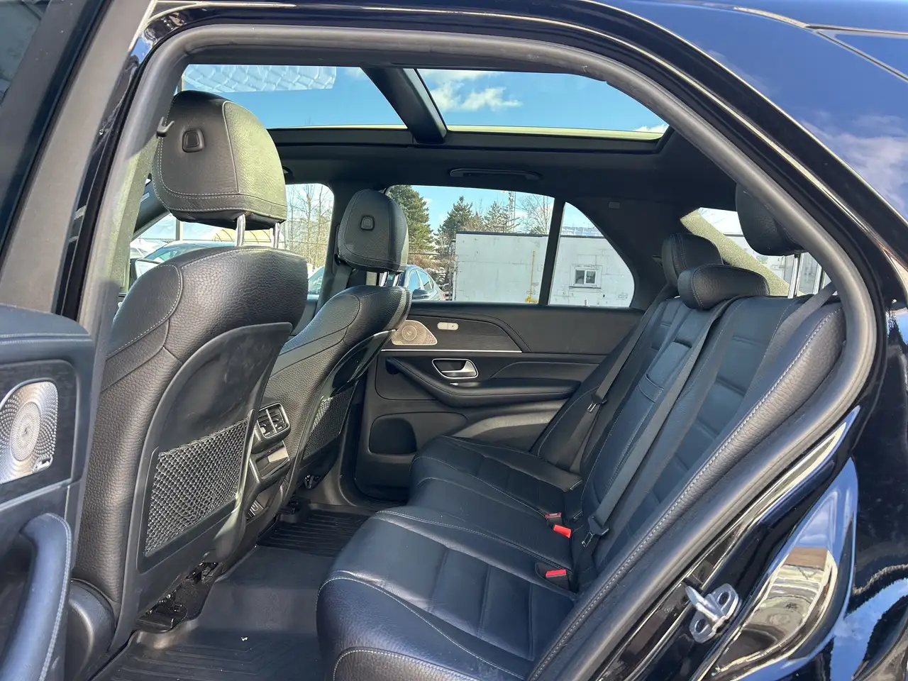 Mercedes-Benz GLE снимка Mercedes-Benz GLE
