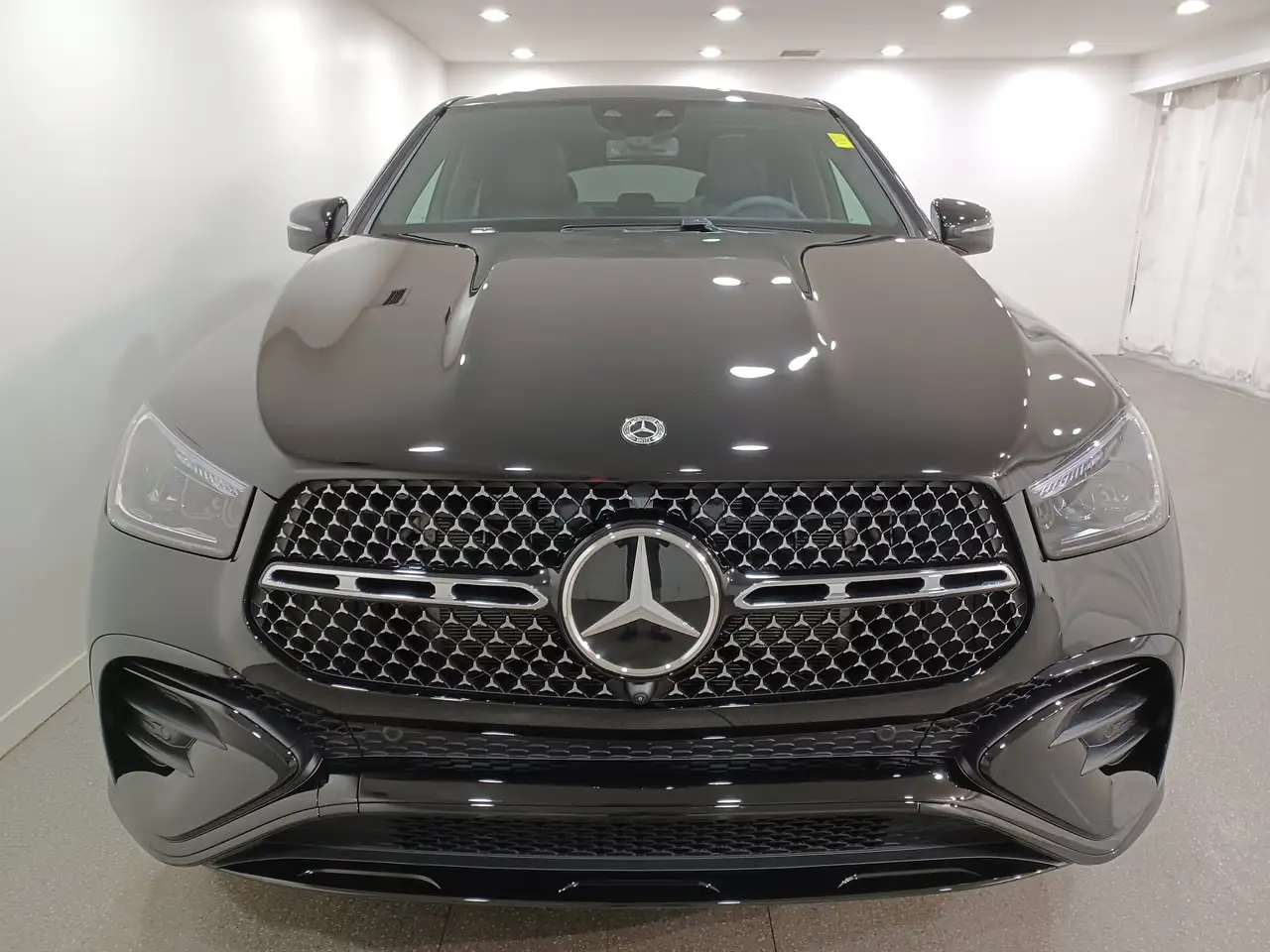 Mercedes-Benz GLE снимка Mercedes-Benz GLE