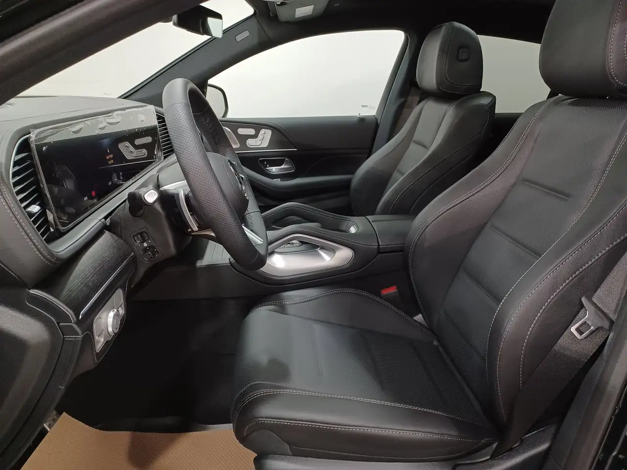 Mercedes-Benz GLE снимка Mercedes-Benz GLE
