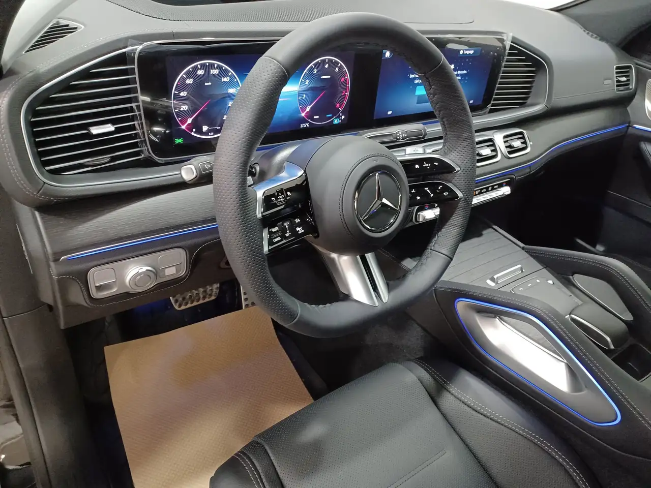 Mercedes-Benz GLE снимка Mercedes-Benz GLE