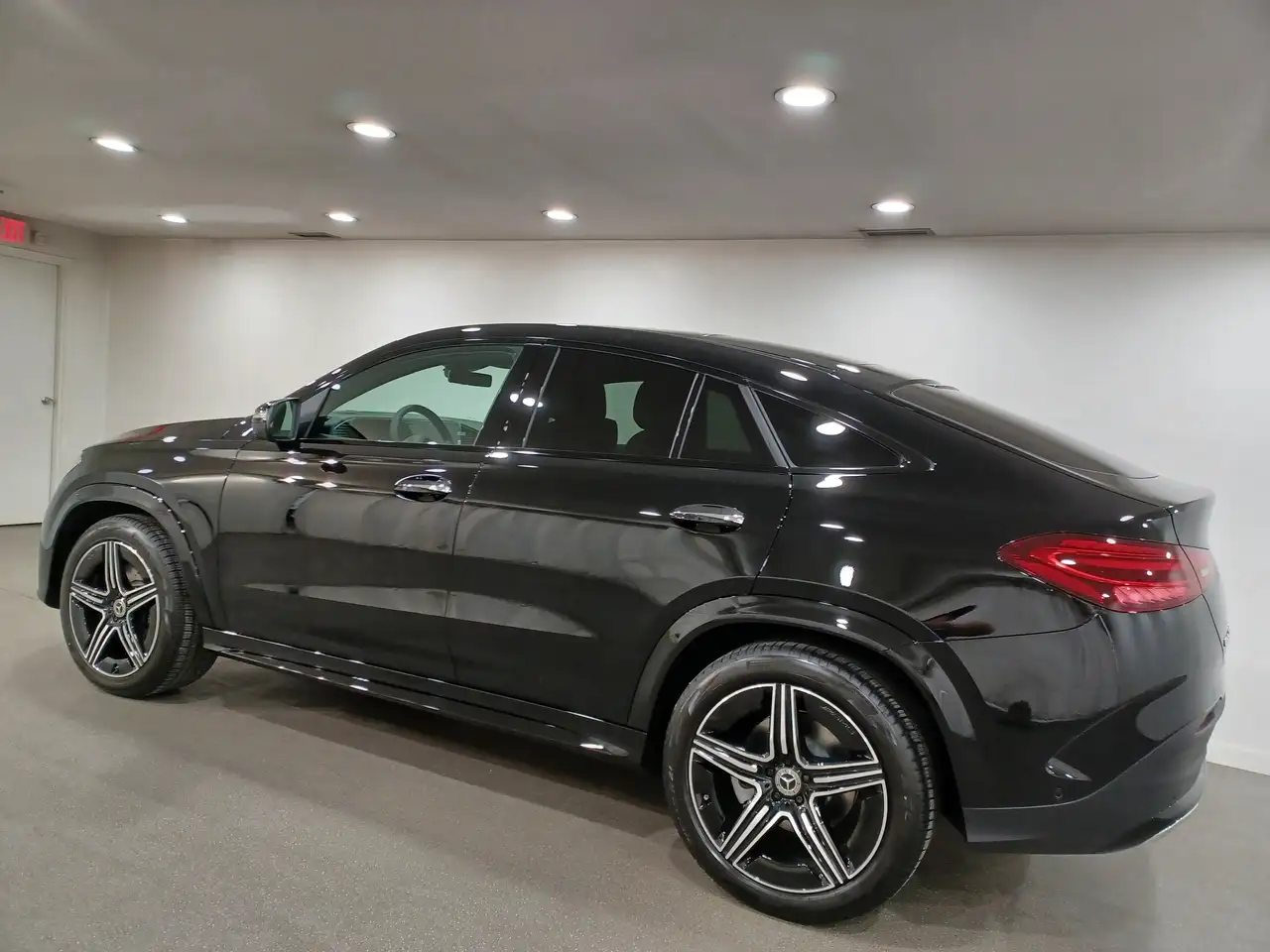 Mercedes-Benz GLE снимка Mercedes-Benz GLE