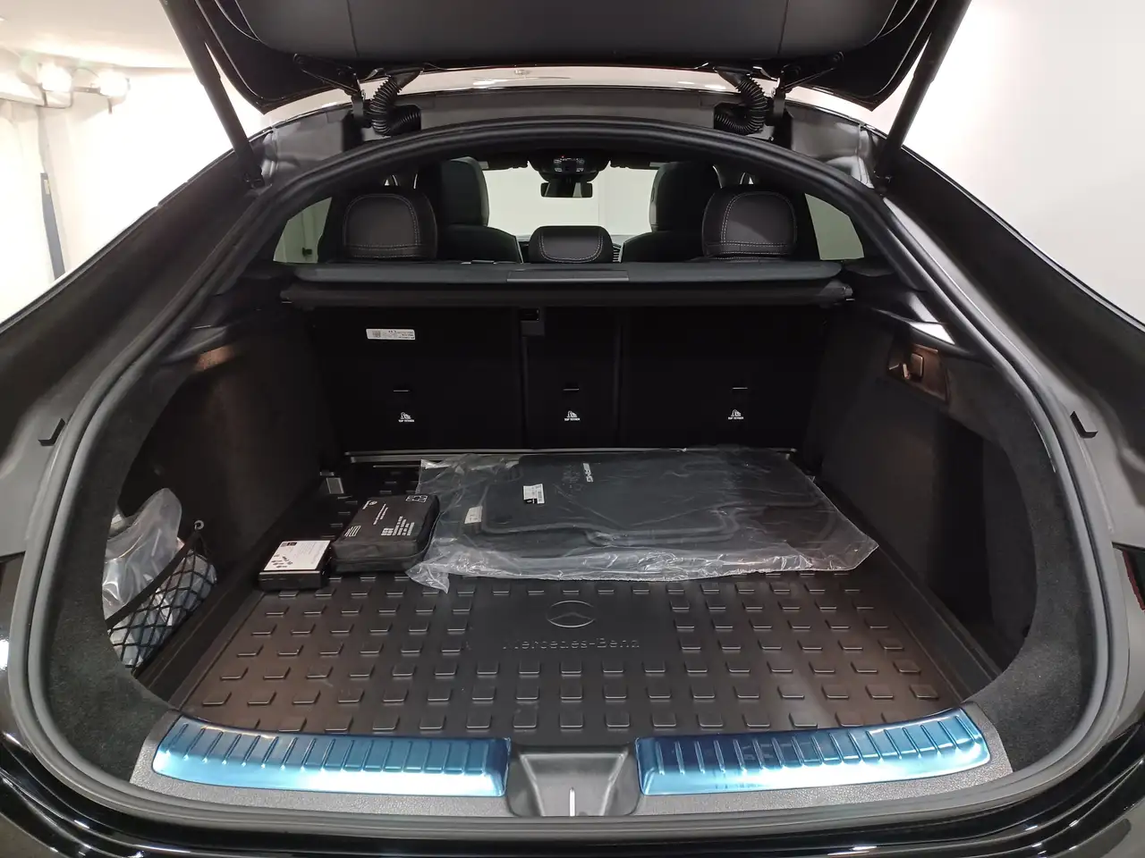 Mercedes-Benz GLE снимка Mercedes-Benz GLE