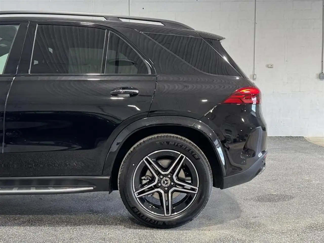 Mercedes-Benz GLE снимка Mercedes-Benz GLE