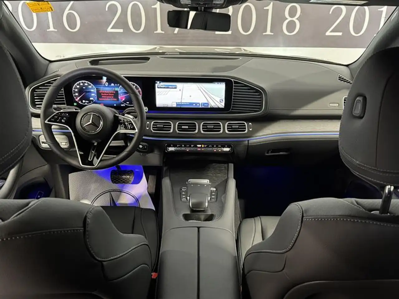 Mercedes-Benz GLE снимка Mercedes-Benz GLE