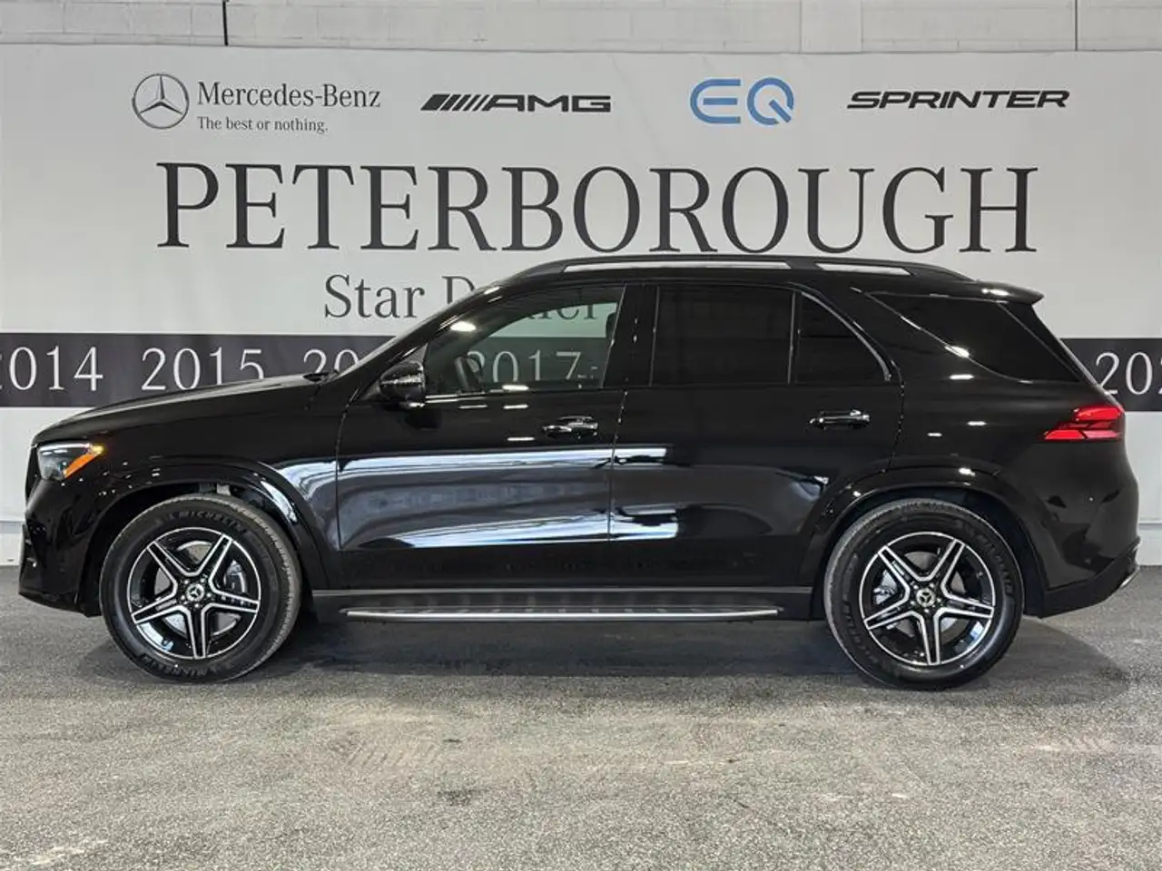 Mercedes-Benz GLE снимка Mercedes-Benz GLE