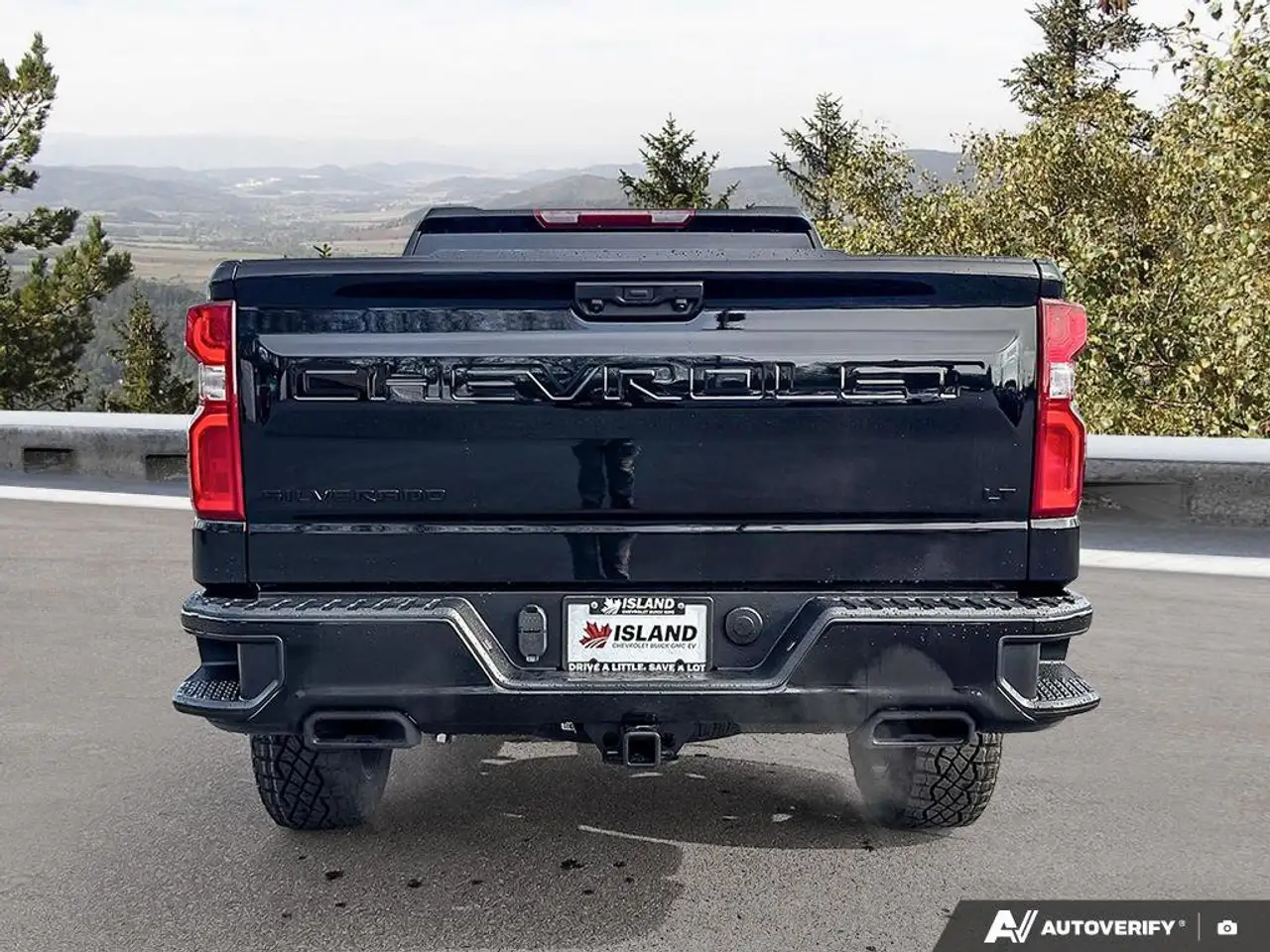 Chevrolet Silverado 1500 снимка Chevrolet Silverado 1500