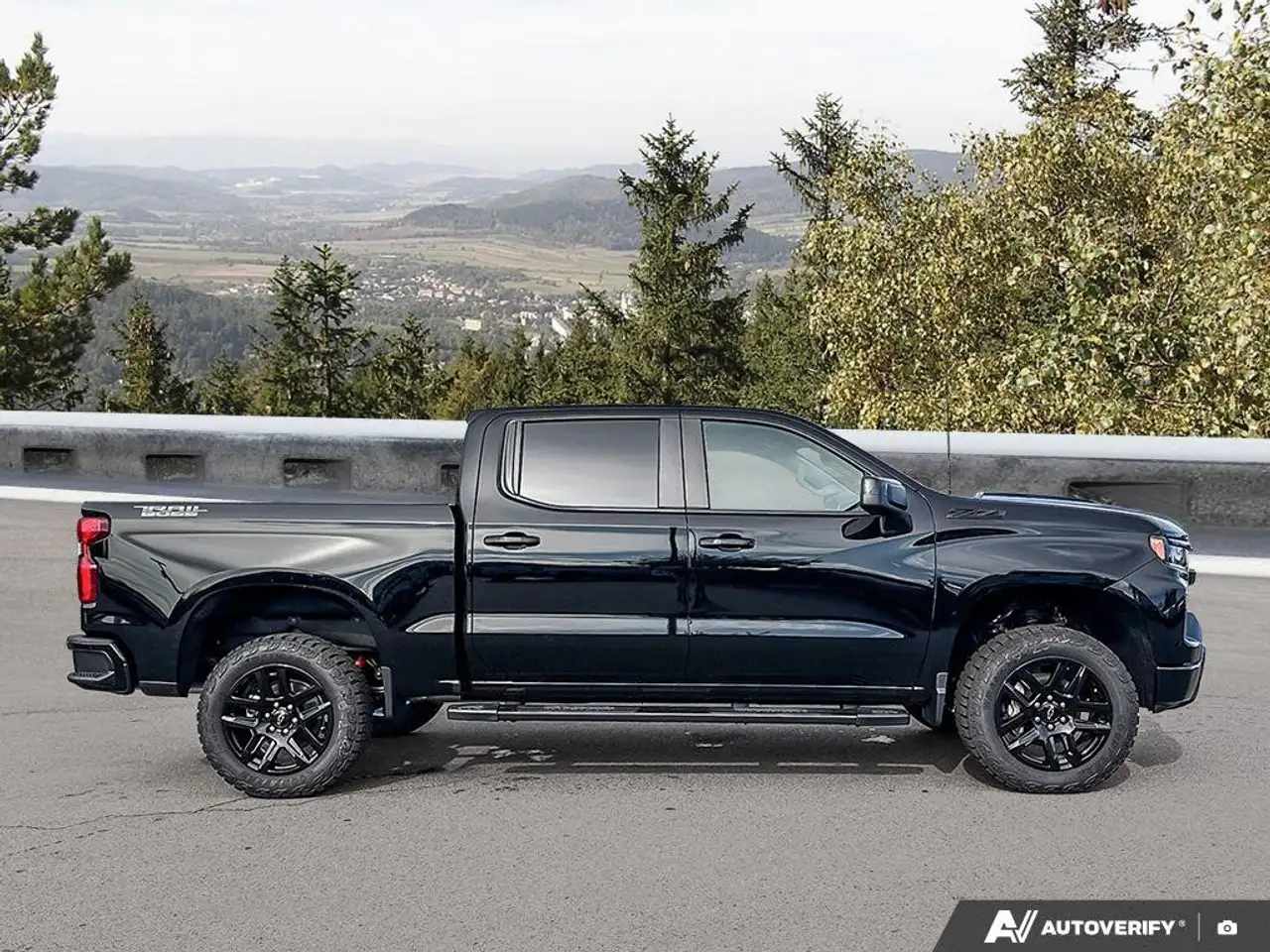 Chevrolet Silverado 1500 снимка Chevrolet Silverado 1500