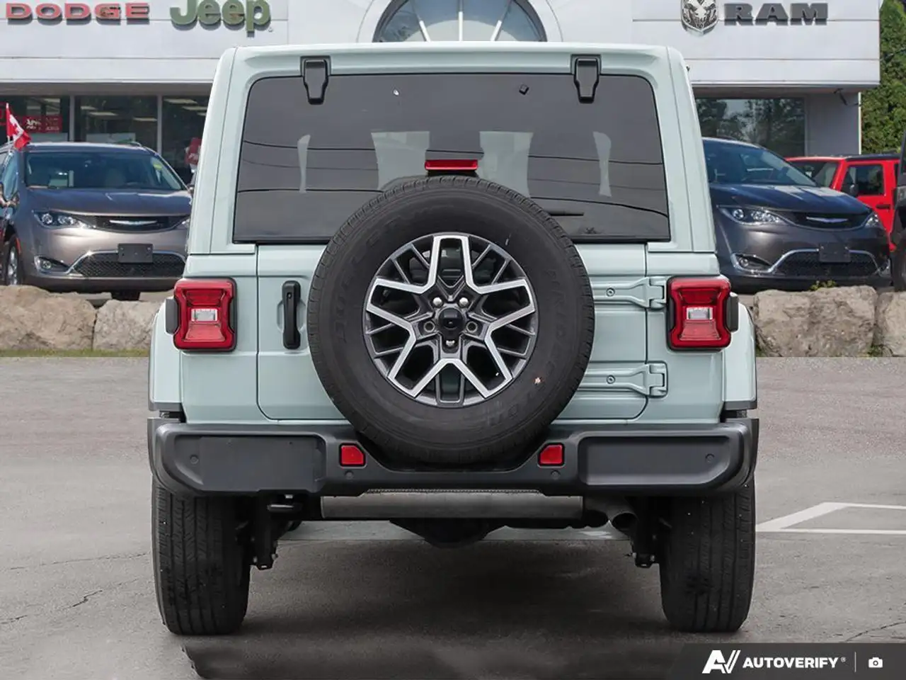 Jeep Wrangler снимка Jeep Wrangler