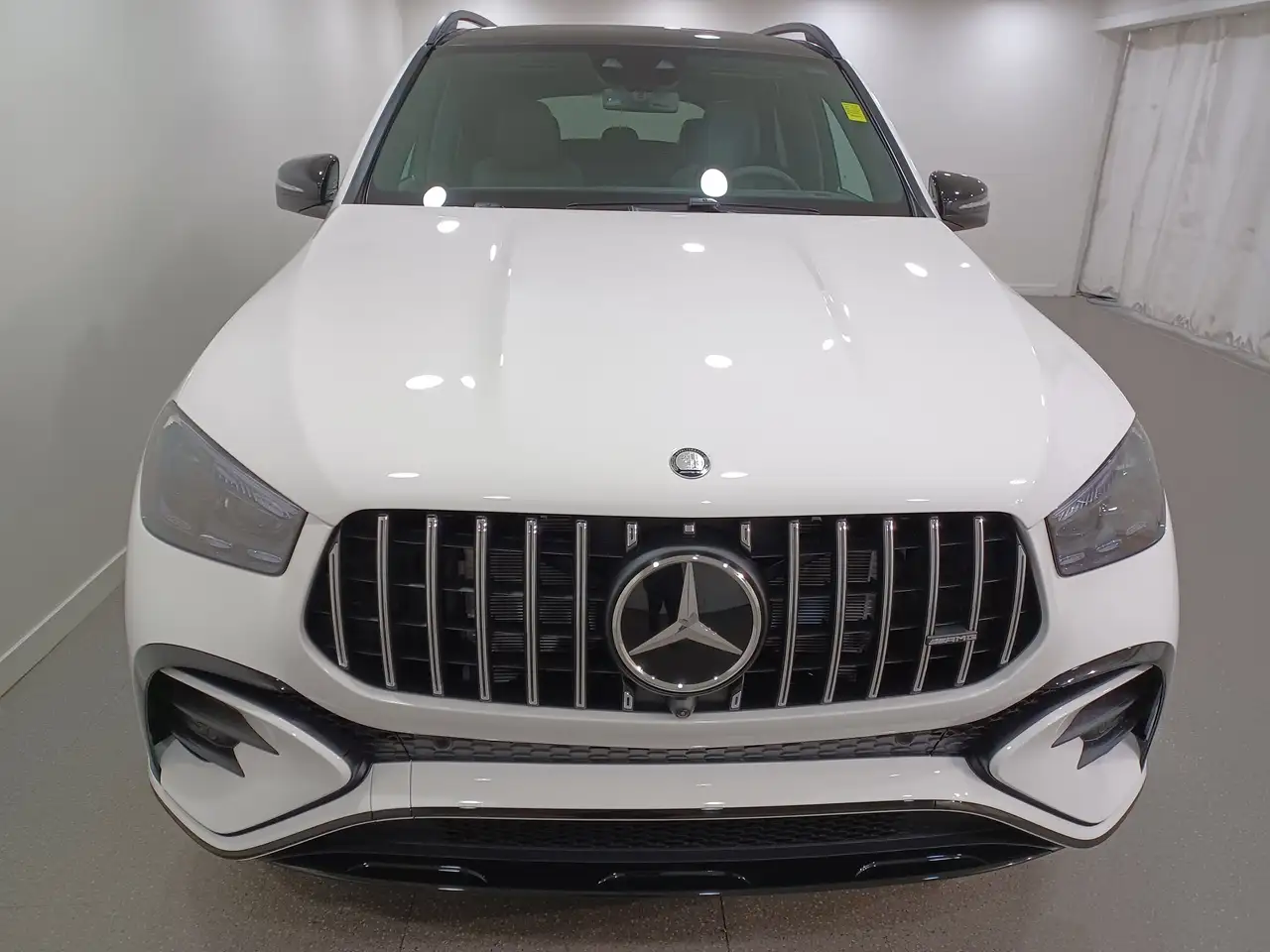 Mercedes-Benz GLE снимка Mercedes-Benz GLE