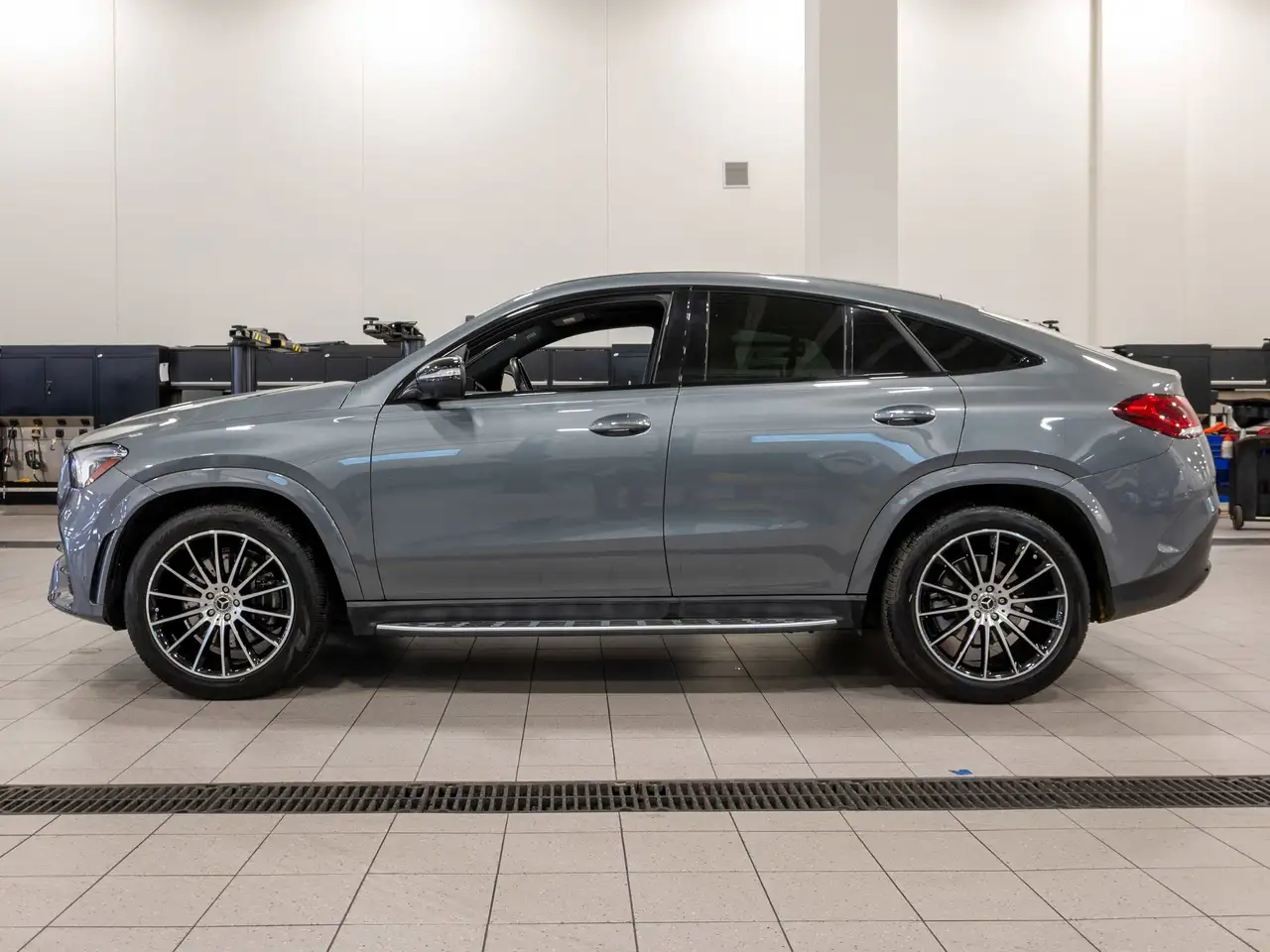 Mercedes-Benz GLE снимка Mercedes-Benz GLE