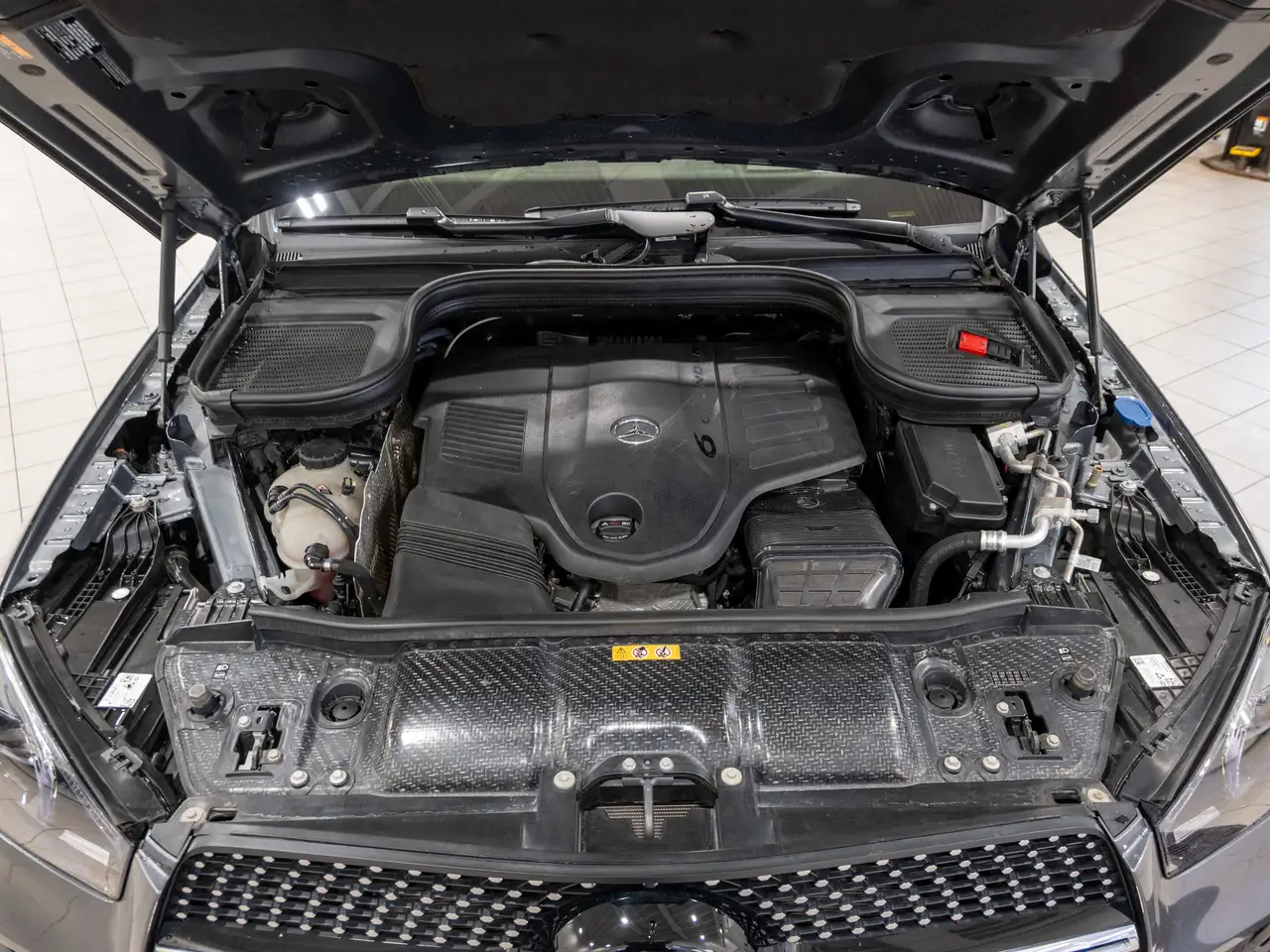 Mercedes-Benz GLE снимка Mercedes-Benz GLE