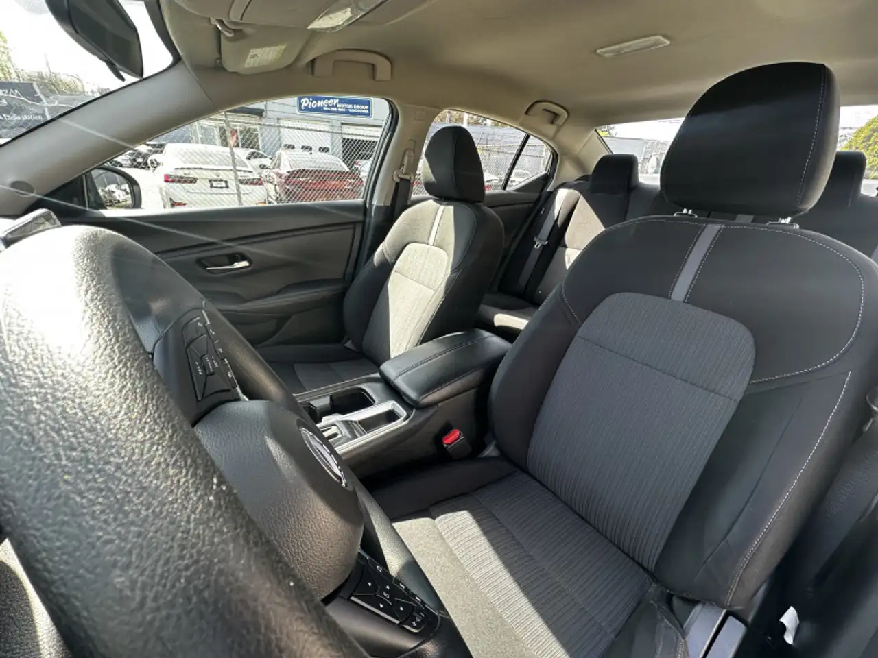 Nissan Sentra снимка Nissan Sentra
