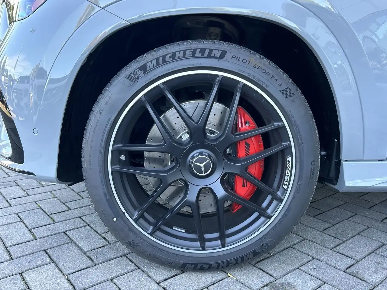 Mercedes-Benz GLE снимка Mercedes-Benz GLE