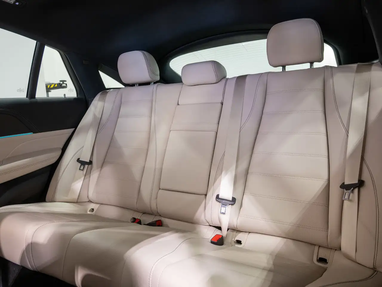 Mercedes-Benz GLE снимка Mercedes-Benz GLE