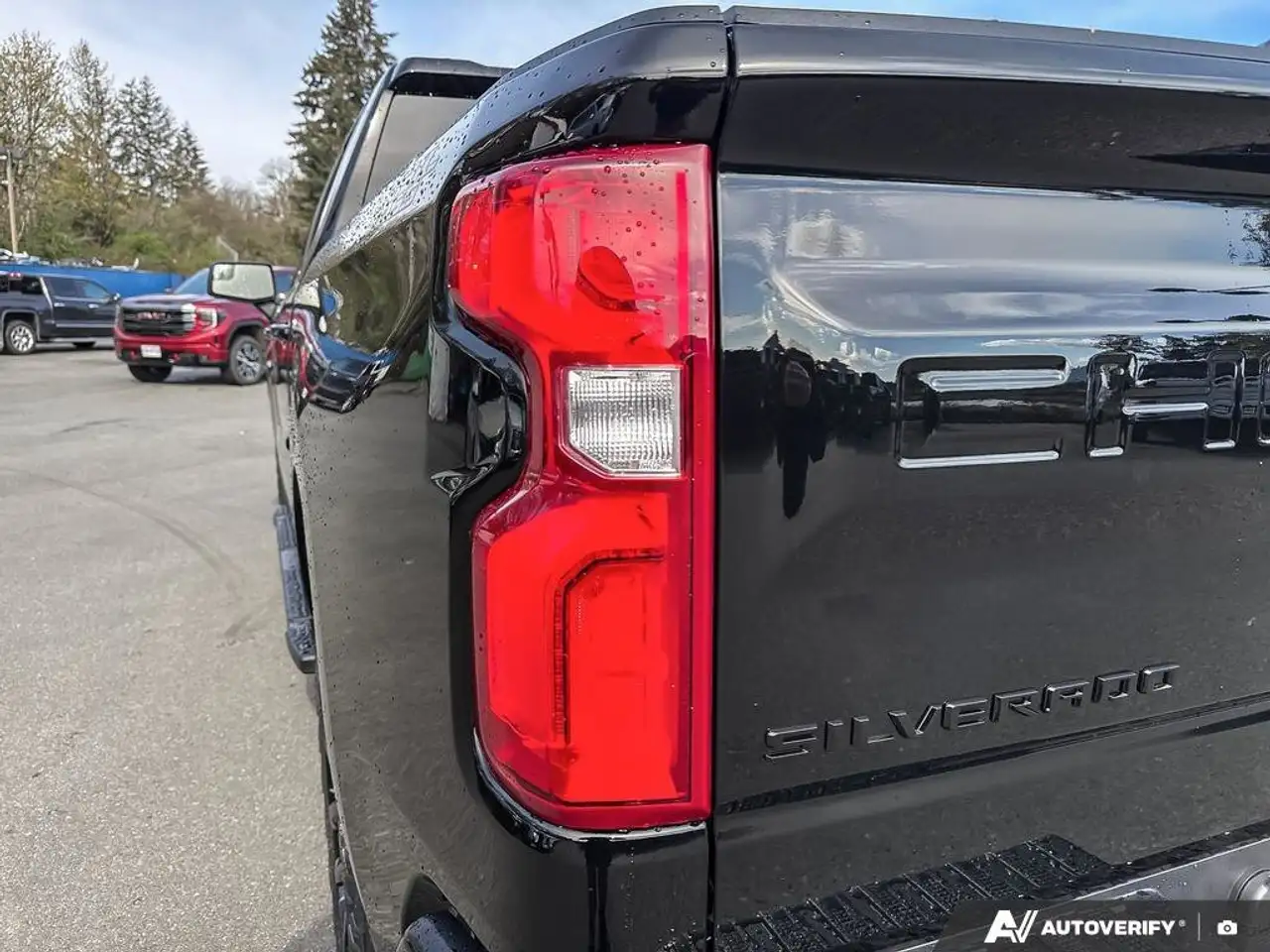 Chevrolet Silverado 1500 снимка Chevrolet Silverado 1500
