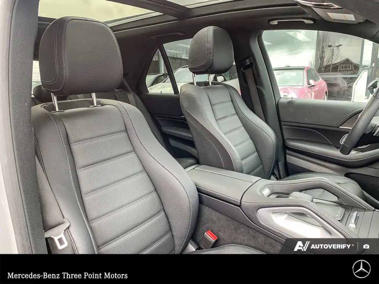 Mercedes-Benz GLE снимка Mercedes-Benz GLE
