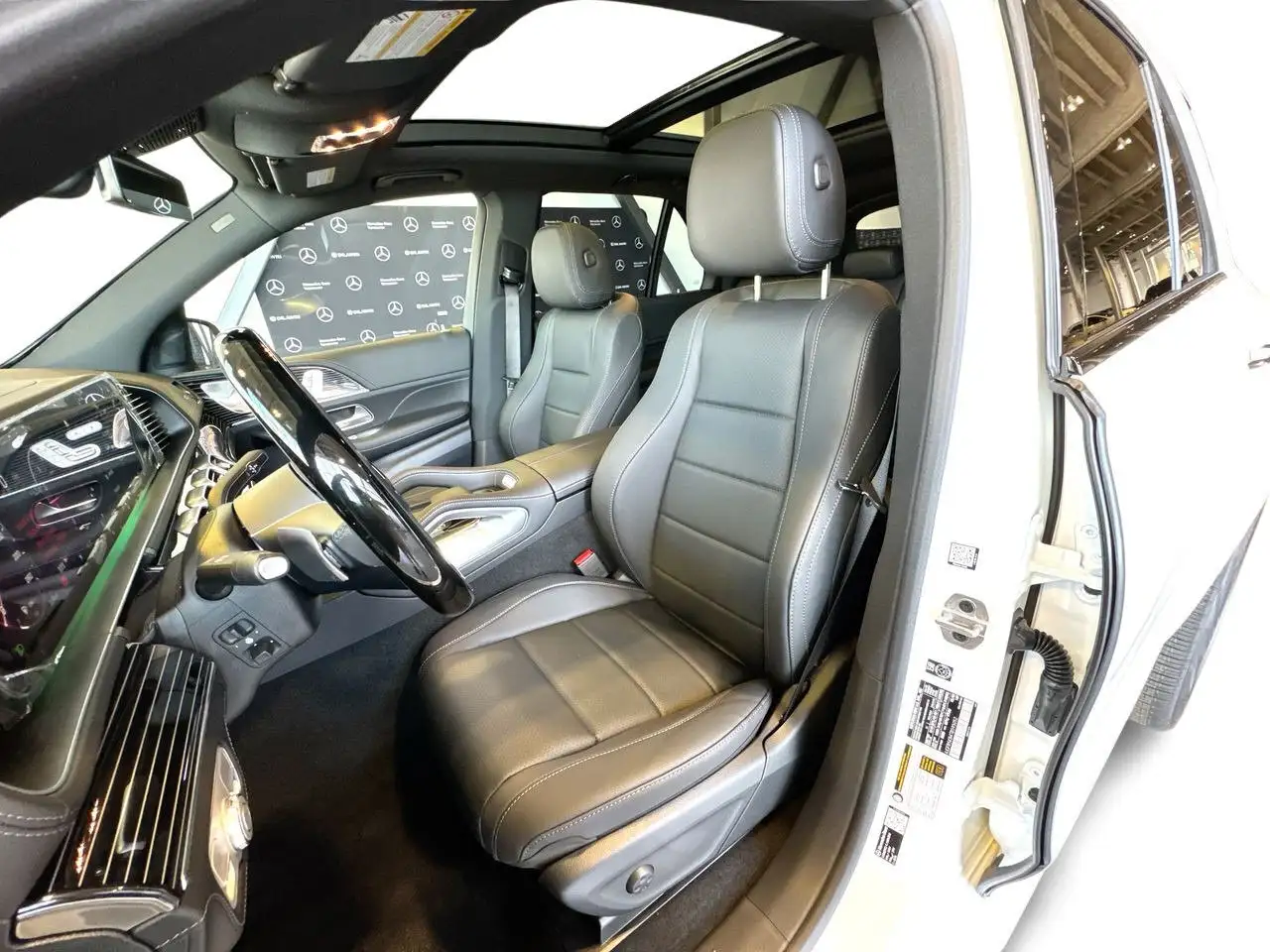 Mercedes-Benz GLE снимка Mercedes-Benz GLE