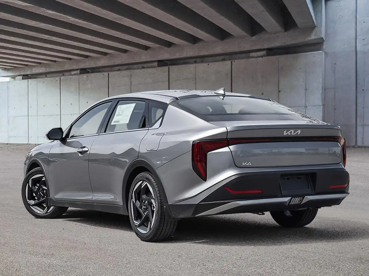 Kia K4 снимка Kia K4