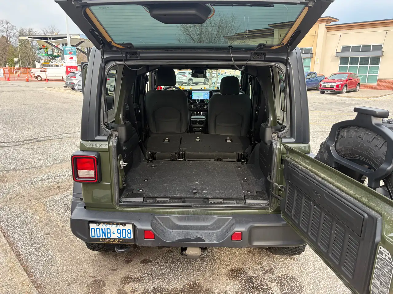 Jeep Wrangler снимка Jeep Wrangler