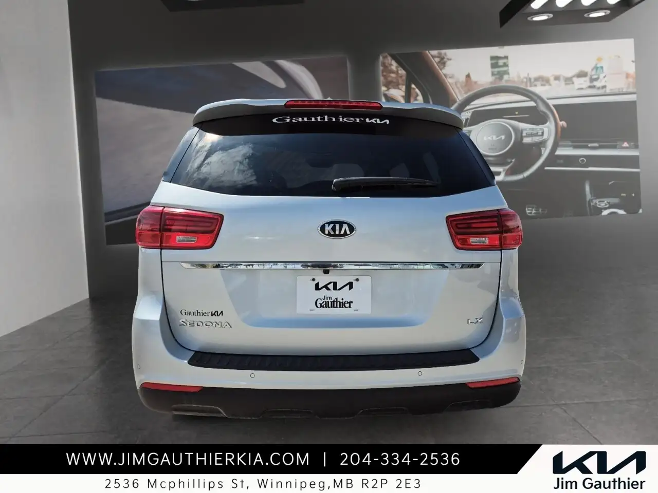 Kia Sedona снимка Kia Sedona