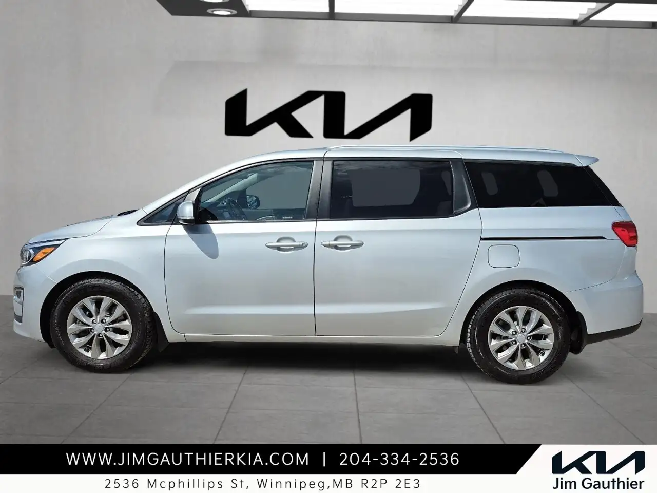 Kia Sedona снимка Kia Sedona