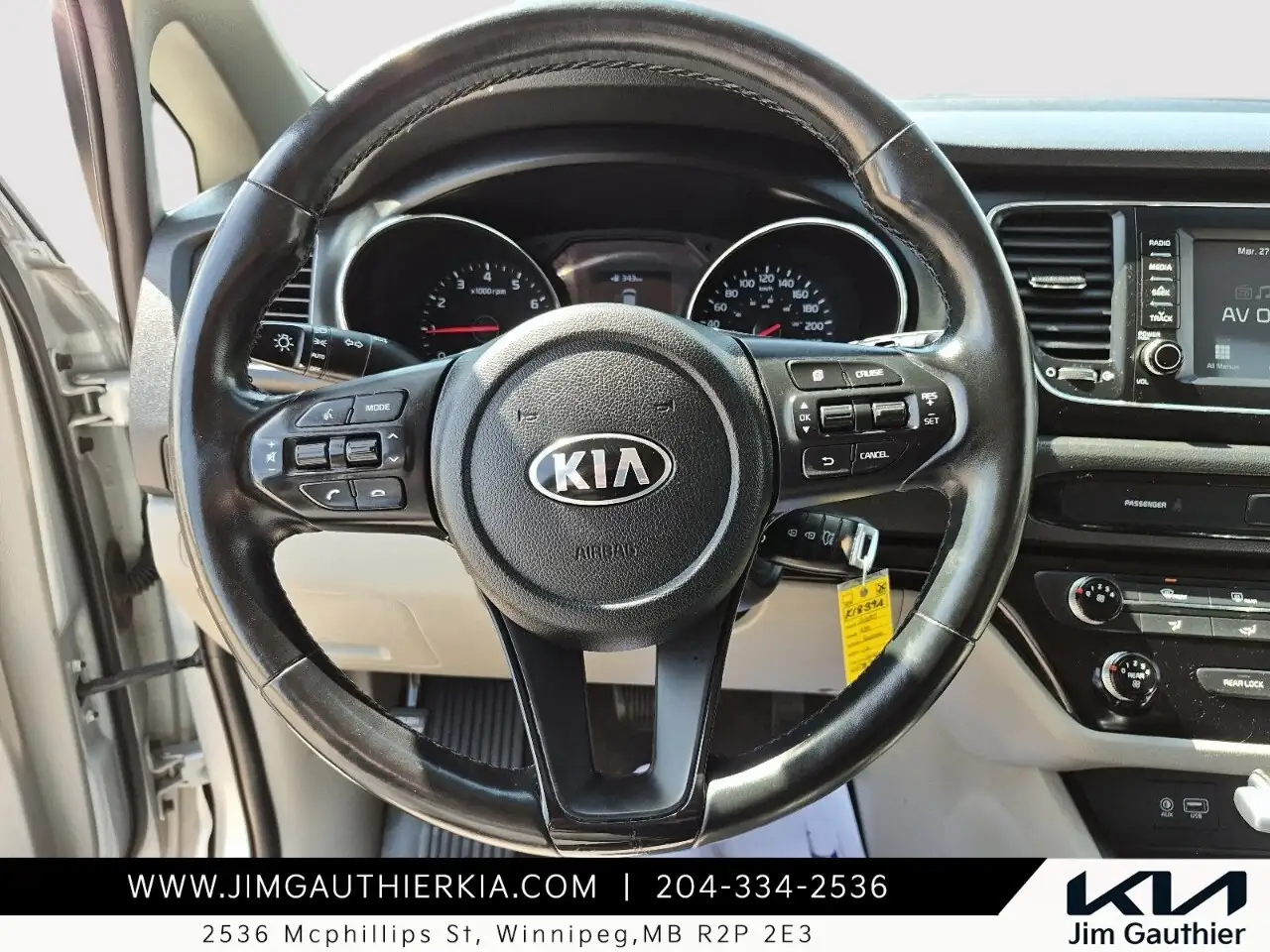 Kia Sedona снимка Kia Sedona