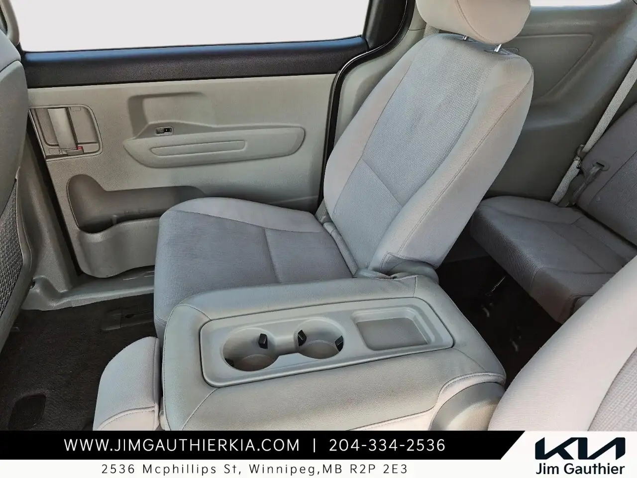 Kia Sedona снимка Kia Sedona