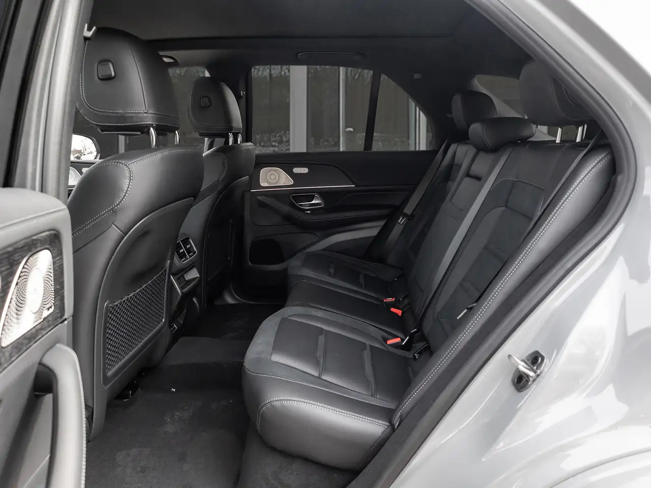 Mercedes-Benz GLE снимка Mercedes-Benz GLE