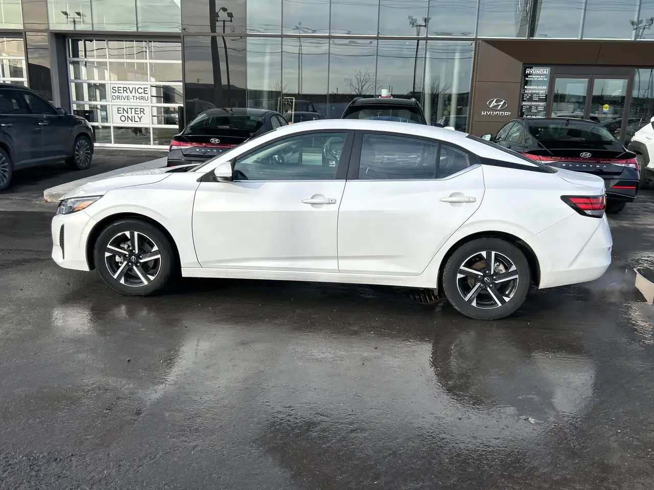 Nissan Sentra снимка Nissan Sentra