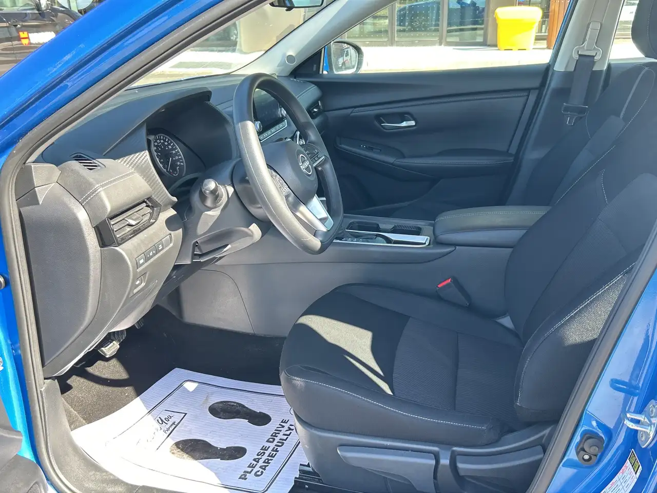 Nissan Sentra снимка Nissan Sentra