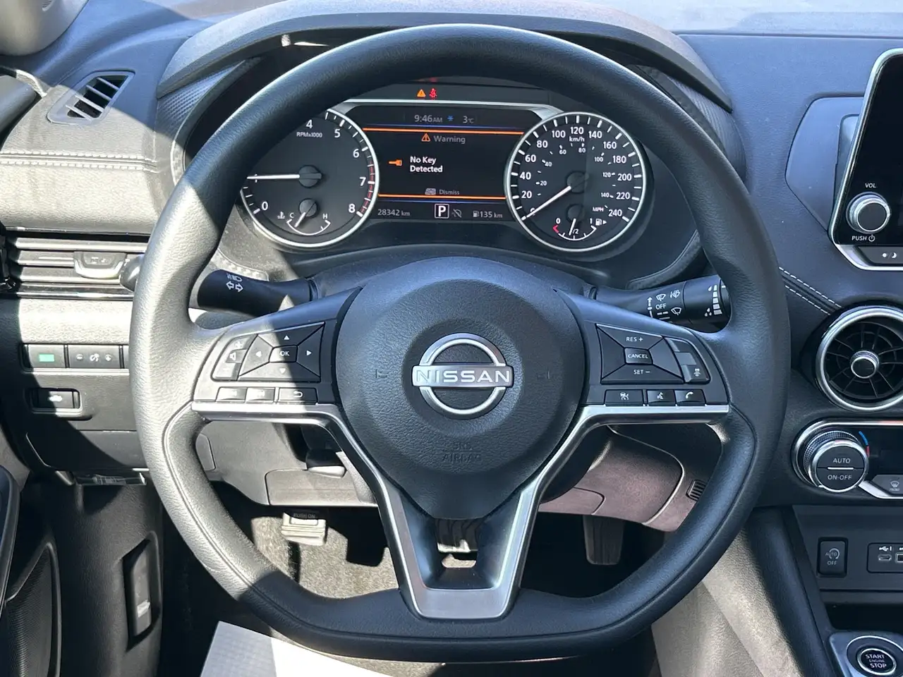 Nissan Sentra снимка Nissan Sentra