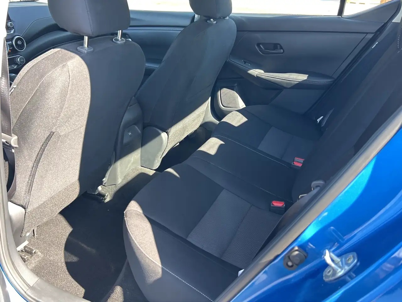 Nissan Sentra снимка Nissan Sentra