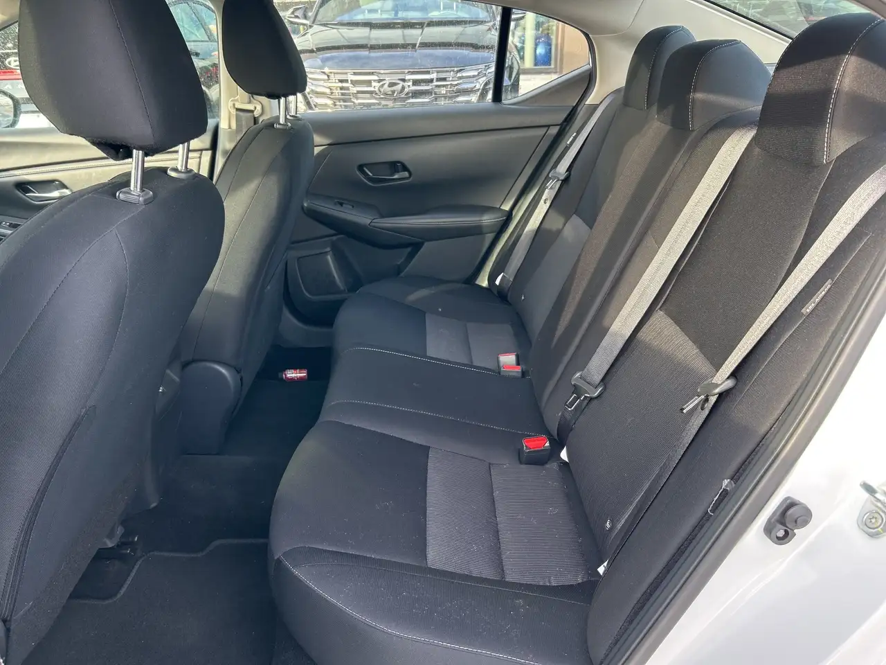Nissan Sentra снимка Nissan Sentra