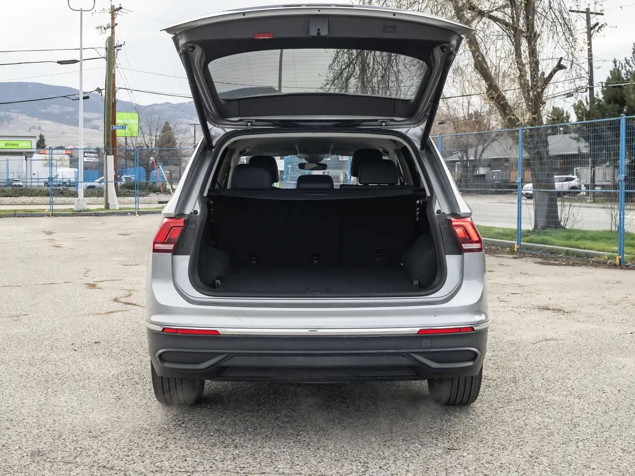 Volkswagen Tiguan снимка Volkswagen Tiguan