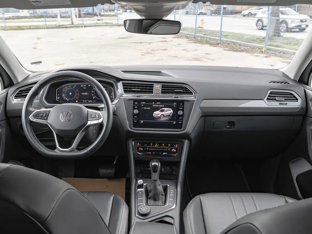 Volkswagen Tiguan снимка Volkswagen Tiguan