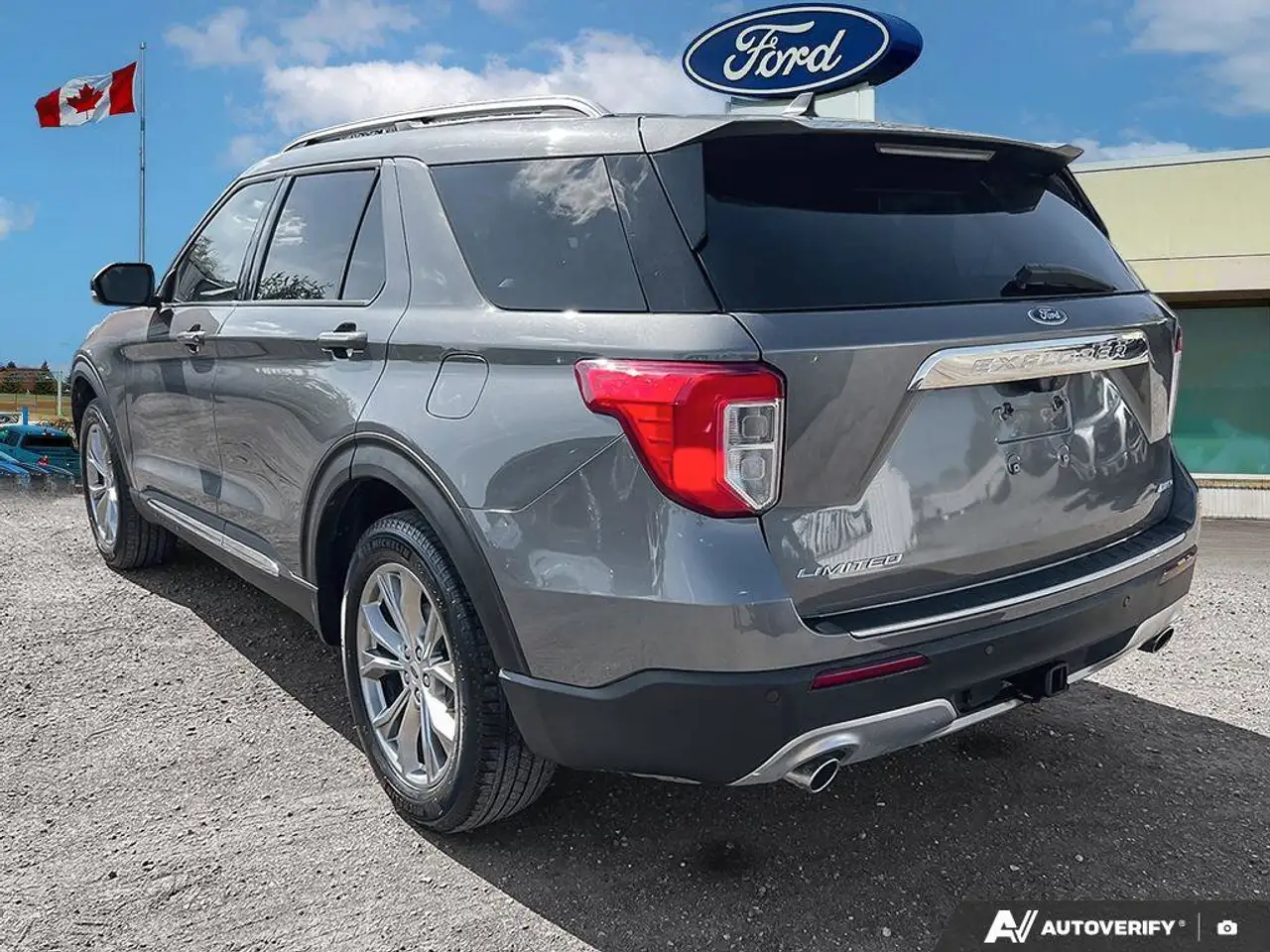 Ford Explorer photo Ford Explorer