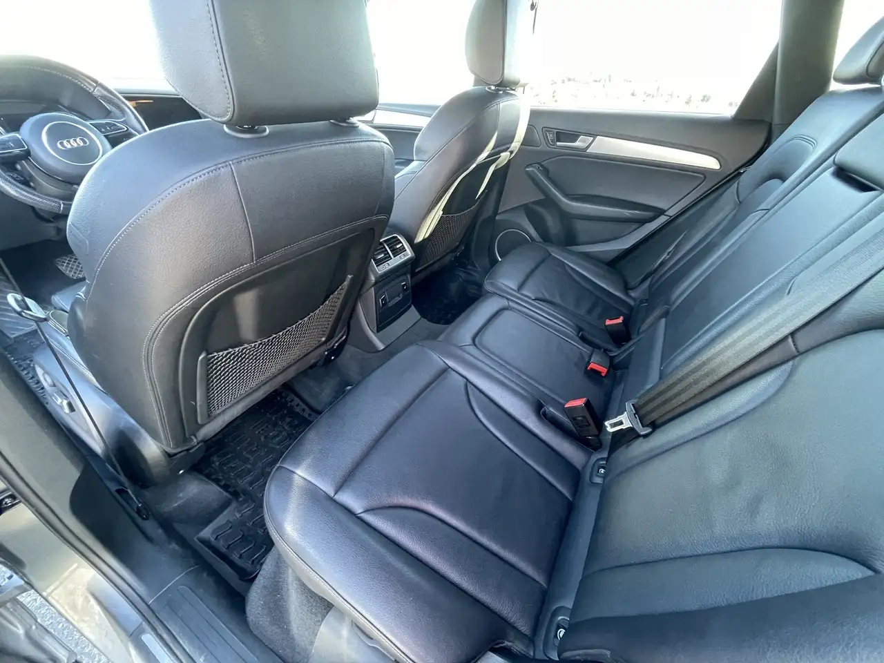 Audi Q5 снимка Audi Q5