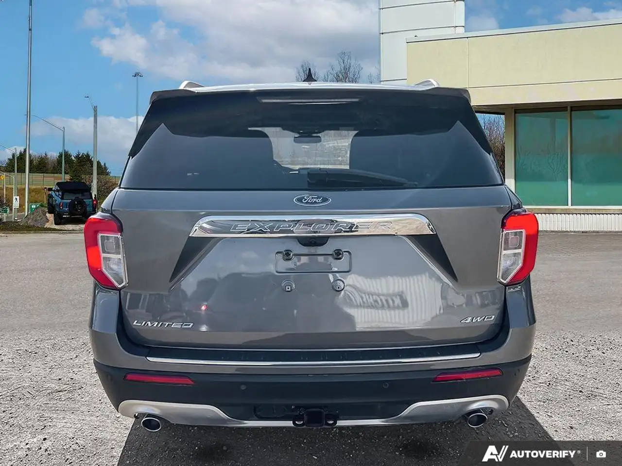 Ford Explorer photo Ford Explorer