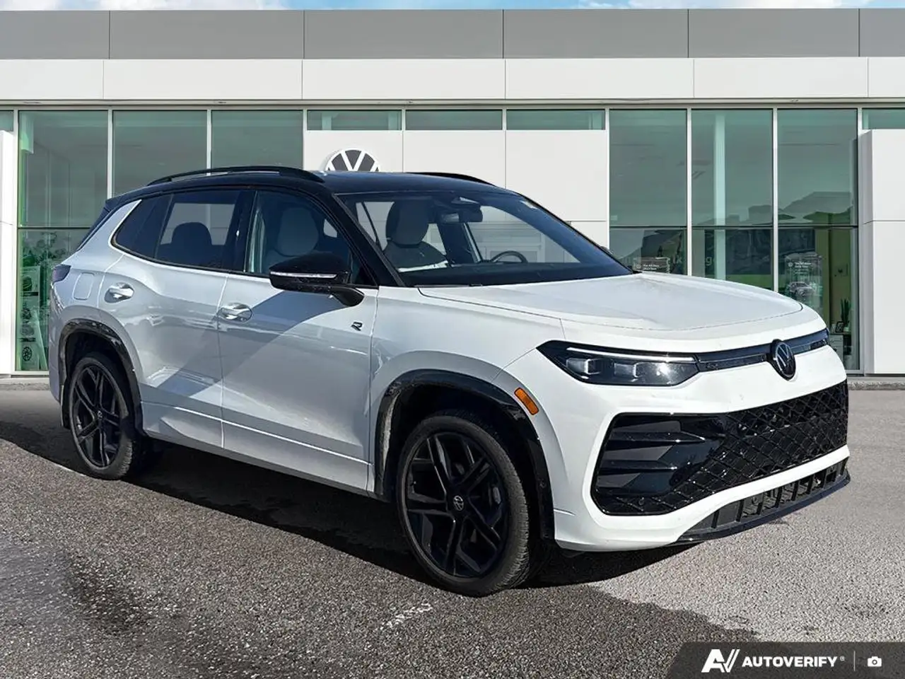 Volkswagen Tiguan снимка Volkswagen Tiguan