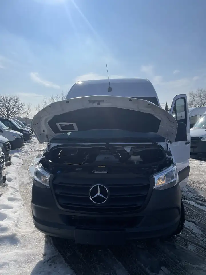 Mercedes-Benz Sprinter снимка Mercedes-Benz Sprinter