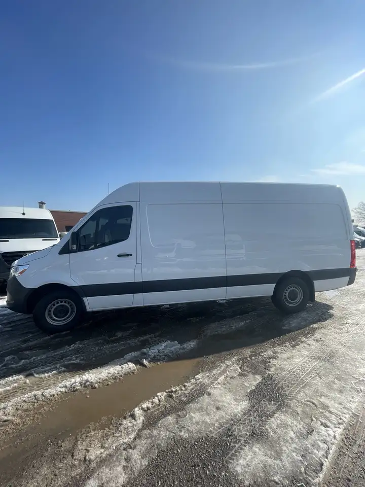 Mercedes-Benz Sprinter снимка Mercedes-Benz Sprinter