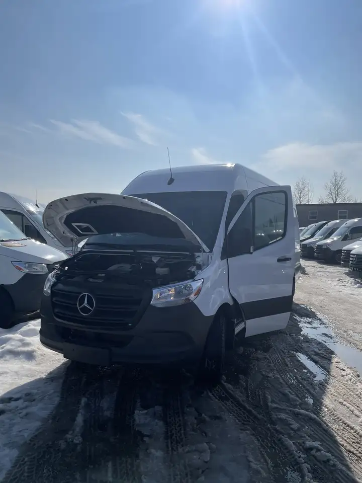 Mercedes-Benz Sprinter снимка Mercedes-Benz Sprinter