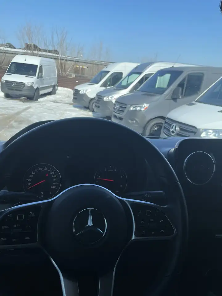Mercedes-Benz Sprinter снимка Mercedes-Benz Sprinter