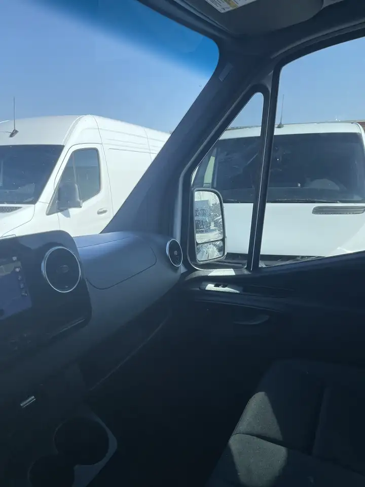 Mercedes-Benz Sprinter снимка Mercedes-Benz Sprinter