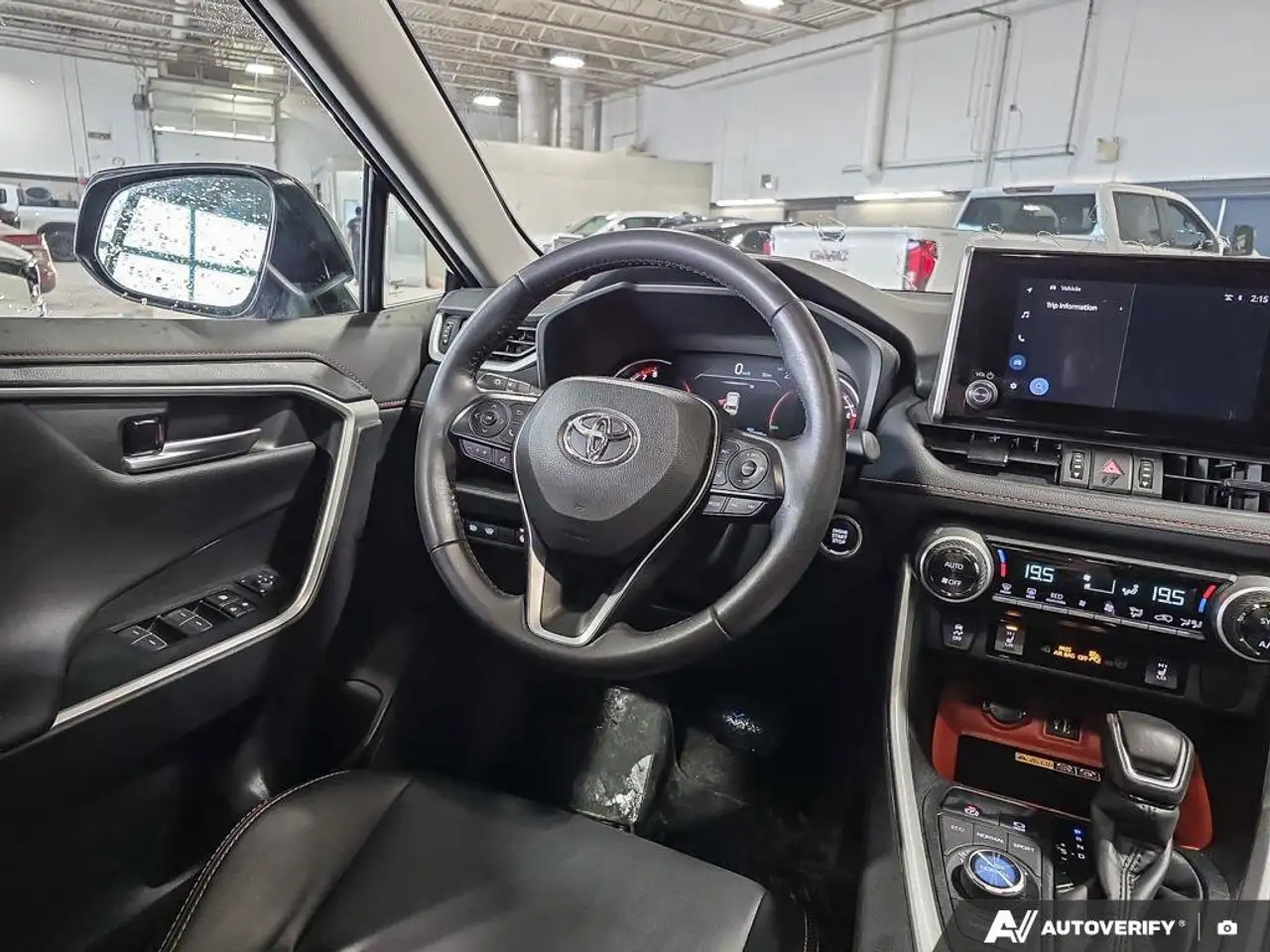 Toyota RAV 4 снимка Toyota RAV 4