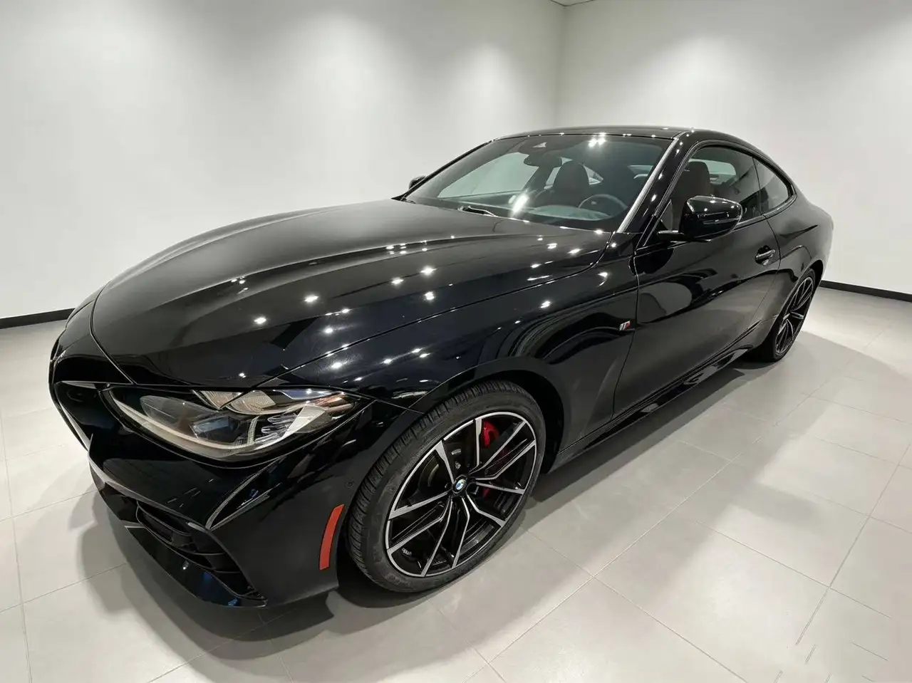 BMW 4 Series снимка BMW 4 Series