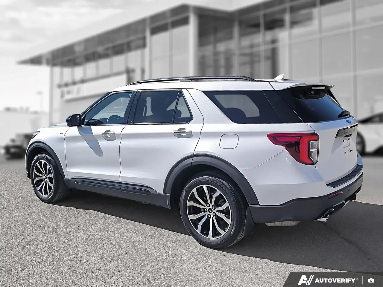 Ford Explorer photo Ford Explorer