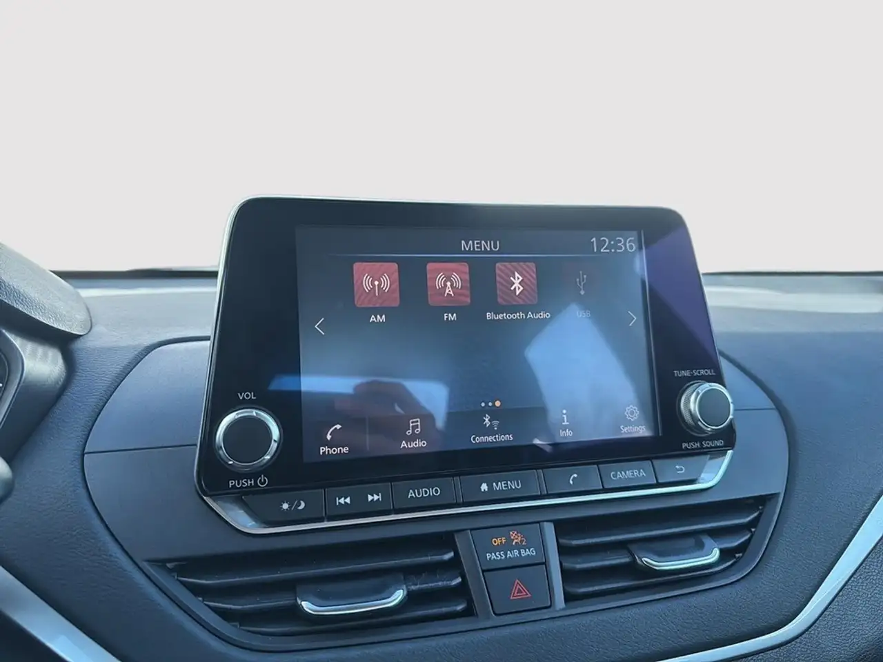 Nissan Altima снимка Nissan Altima