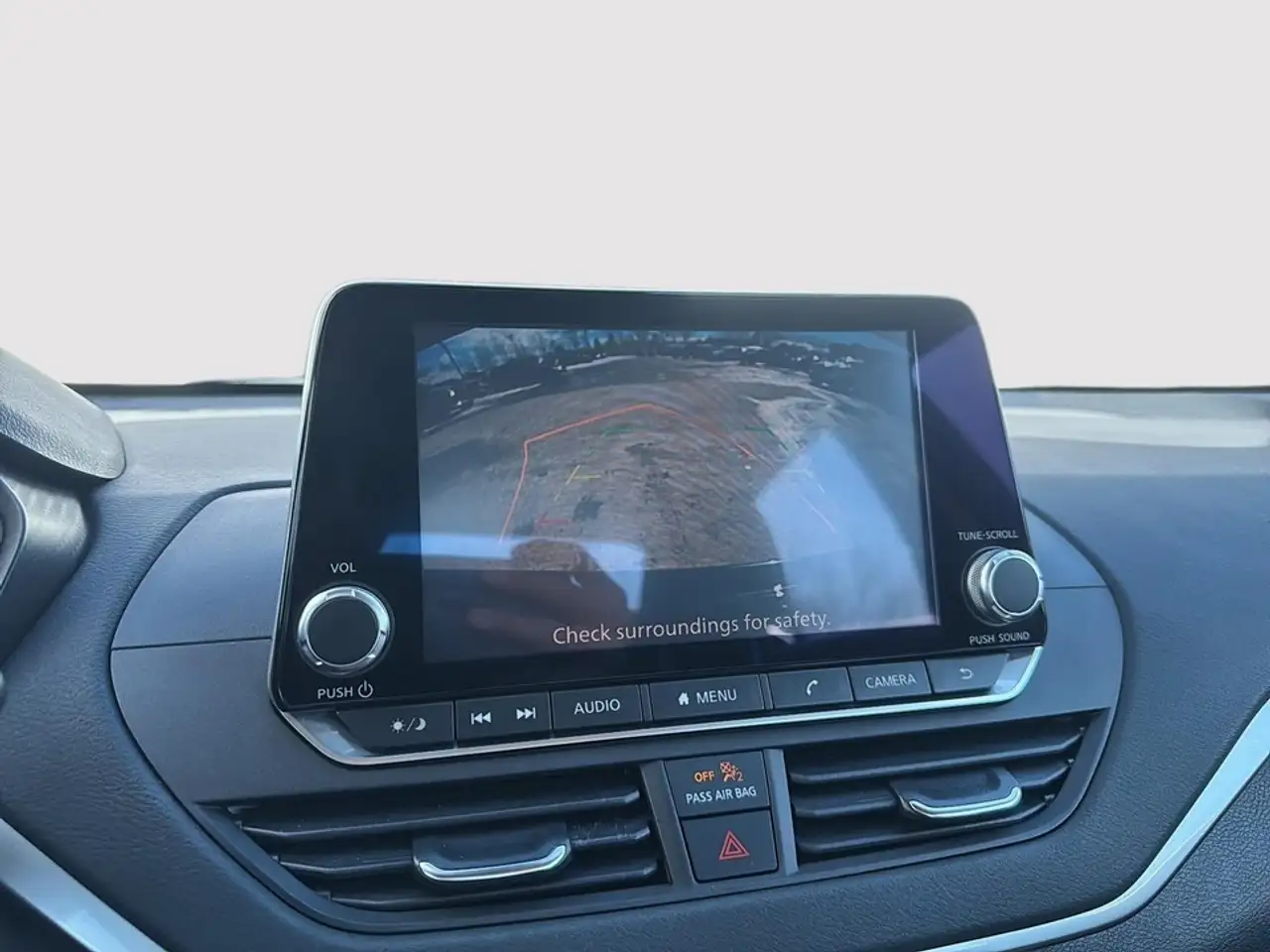 Nissan Altima снимка Nissan Altima