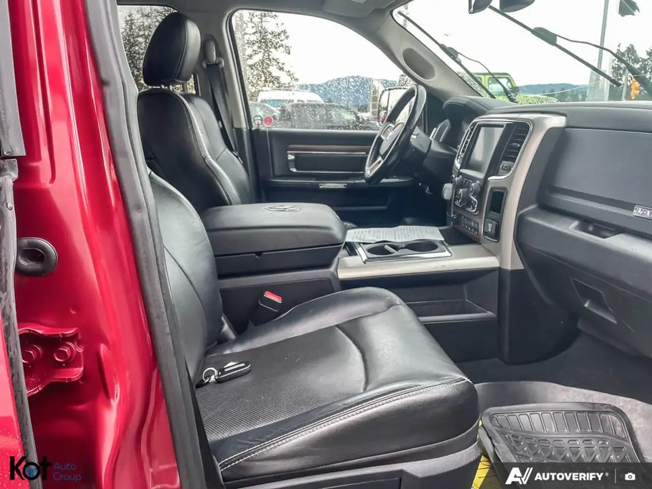 RAM 1500 снимка RAM 1500